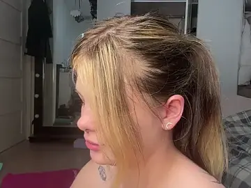 JessLuck  live sex cam