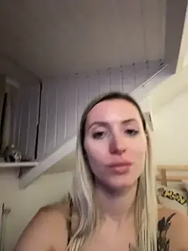 ArianaaLove  live sex cam
