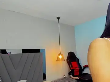 BRIAGALVIN4  live sex cam