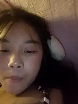 Baa-bee22  live sex cam