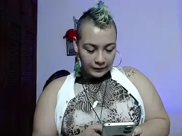 Cherry_vald  live sex cam