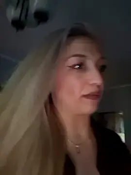 CoMiZrobiszJakMnie  live sex cam