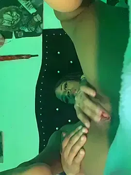 Honey_Cuttie  live sex cam