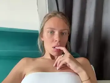 Iris_cherry  live sex cam