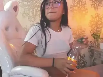 IsaabellaSweet  live sex cam