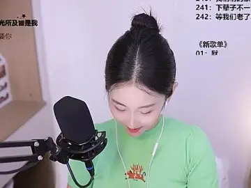 Singer-muzi  live sex cam