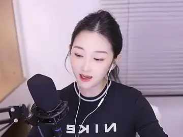 Singer-muzi  live sex cam
