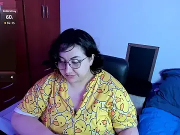 Moira_smiler  live sex cam