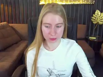 Alina_Blonde  live sex cam