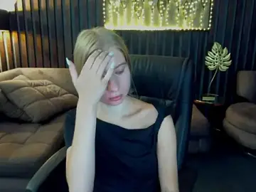 Alina_Blonde  live sex cam