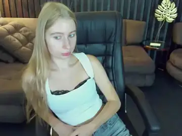 Alina_Blonde  live sex cam