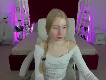 Alina_Blonde  live sex cam