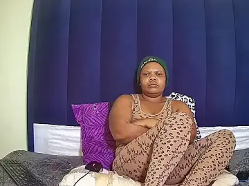 AngelinaX01  live sex cam