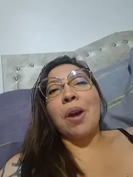 Elizabeeth_Kiss  live sex cam