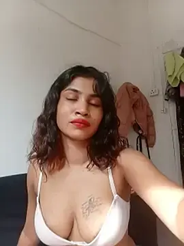 Eroticcmaria  live sex cam