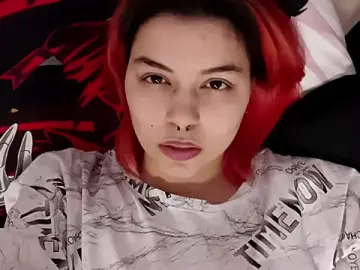 Evakpoplover  live sex cam