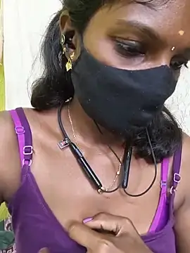 Honey_rosetamil  live sex cam