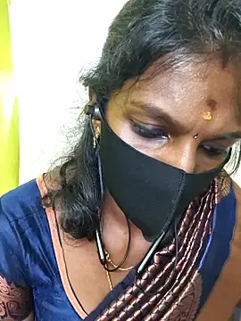 Honey_rosetamil  live sex cam