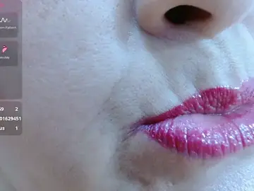 Kerly_Doll  live sex cam