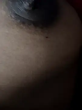 Tiya_babay  live sex cam