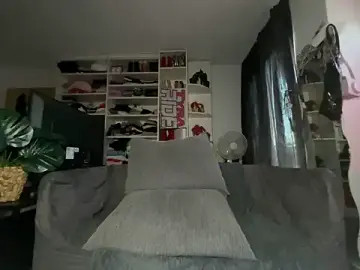 Tyraride  live sex cam