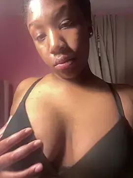 YummyGirlBubbles  live sex cam
