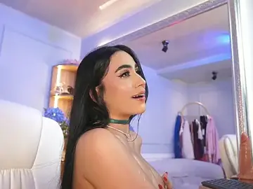 Elasummer  live sex cam