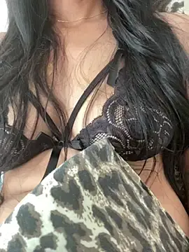 Evadiva23  live sex cam