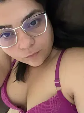 Branquinhakatri  live sex cam