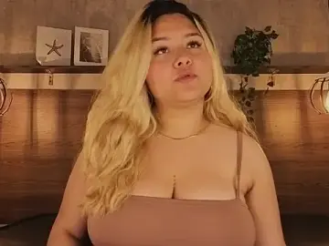 Zafiro_claire  live sex cam