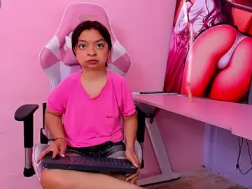 CharlotteMuller  live sex cam