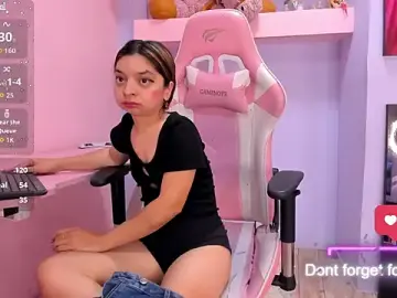 CharlotteMuller  live sex cam