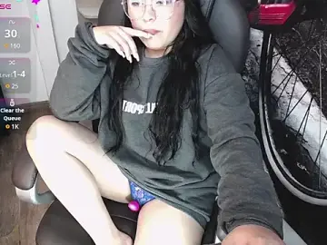 Elinaax  live sex cam