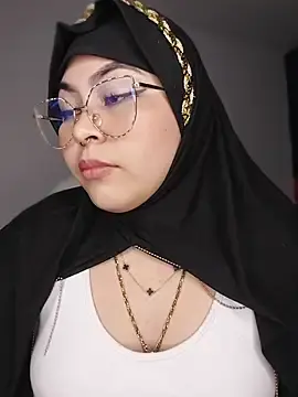 Elinaax  live sex cam