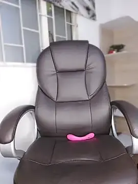 Elinaax  live sex cam