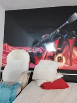 Elinaax  live sex cam
