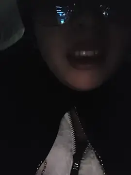 Elinaax  live sex cam