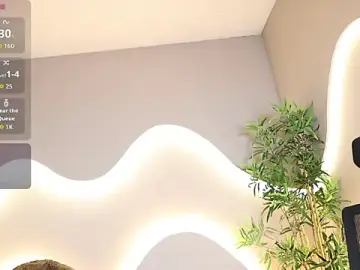 Saphyralux  live sex cam
