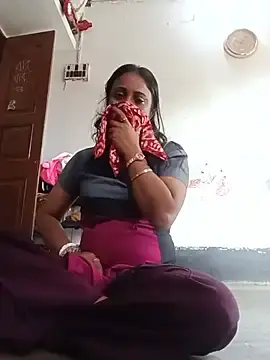 Simi-hot-boudi  live sex cam