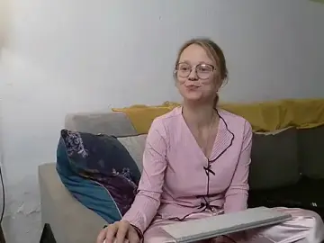 Little-leni  live sex cam