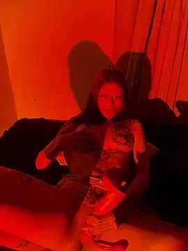 Luna_Rhoades  live sex cam