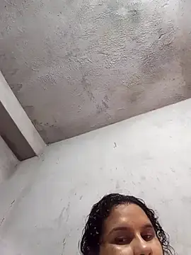 Angelik-  live sex cam