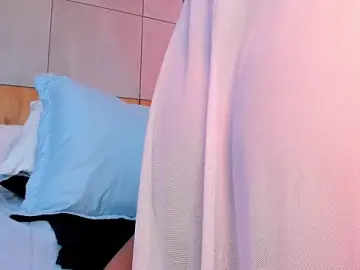 BellaHarllow  live sex cam