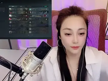 Daisy-77  live sex cam