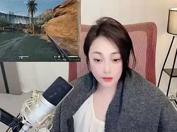 Daisy-77  live sex cam