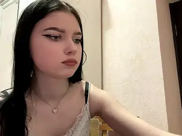 EvonHirth  live sex cam