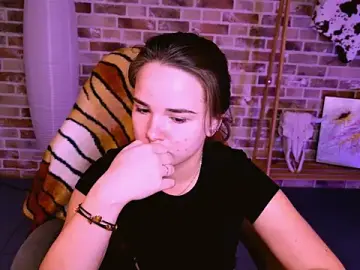 May_Bloom  live sex cam