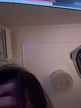 Wind-kiss668  live sex cam