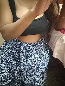 Radhikagupta345  live sex cam