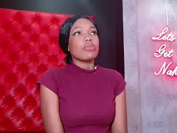 CrystalBrooke3x  live sex cam